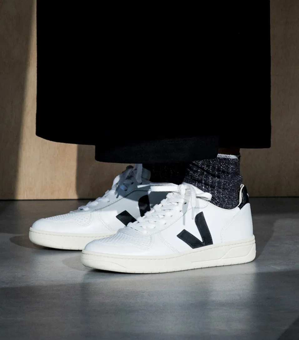 V-10 | EXTRA WHITE BLACK